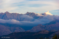 Nuages dans la montagne