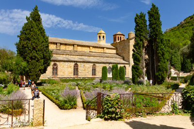 Abbaye de Fontfroide, l'église