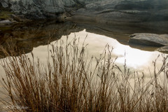 Trou d'eau entre les rochers