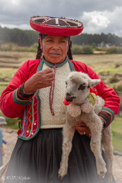 Péruvienne, site de Saqsaywaman, Pérou