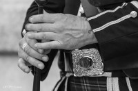 Les mains du joueur de cornemuse