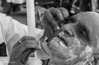 Les mains du barbier, Inde