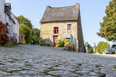 Au ras des pavés