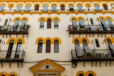 Facade rue Sierpes, Séville, Andalousie, Espagne