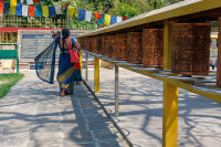 Le moulin à prières d'un temple Bouddhiste