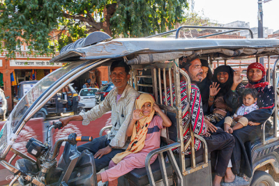 Transport collectif en Tuc-Tuc, Inde du nord