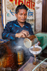 Préparation du Massala Chaï ou thé épicé