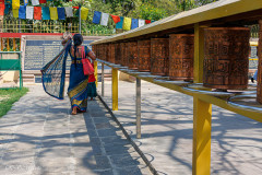 Le moulin à prières d'un temple Bouddhiste