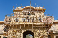 Echaffaudages en bambou, porte de ville de Jaipur