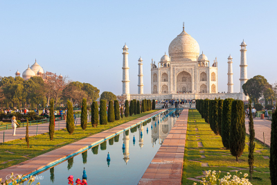 Le Taj Mahal à l'aube, Agra, Inde du nord