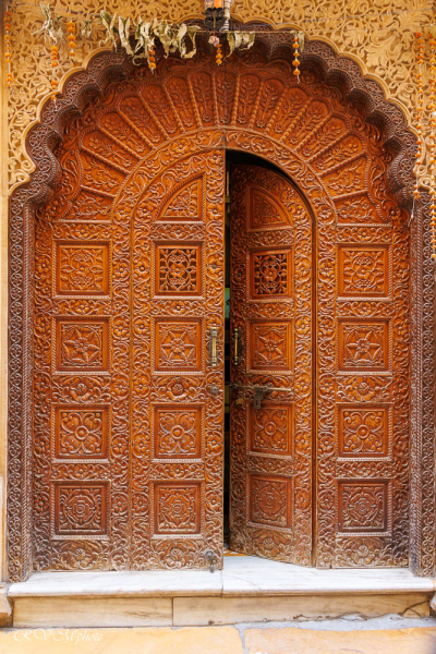 Porte sculptée d'un haveli, Jaisalmer, Inde du nord
