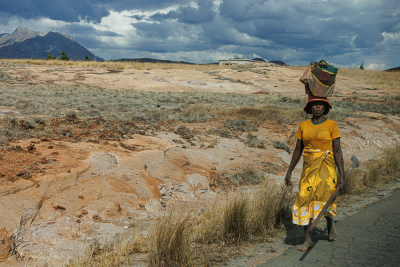 Sur la route, vers le massif de l'Isalo