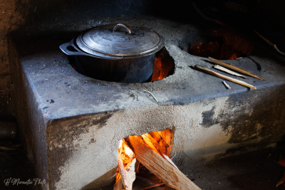 Cuisson traditionnelle au feu de bois,village de Betafo