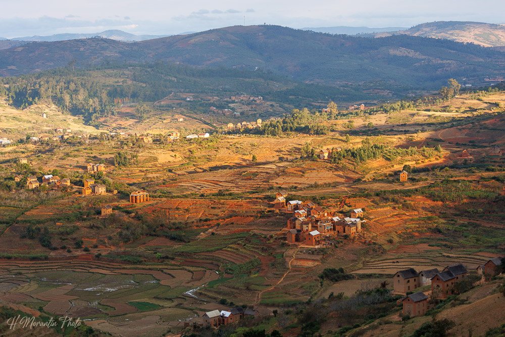 Village au creux d'une vallée, près de Ranomafana
