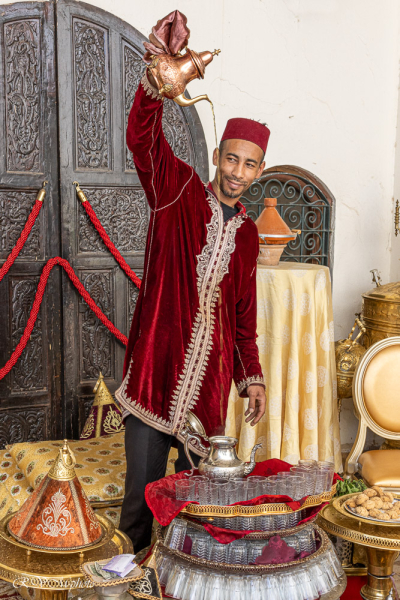 Service du thé, Fès, Maroc