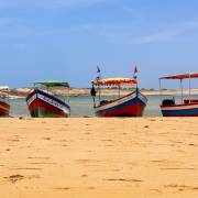 Bateaux pour touristes, plage de Oualidia