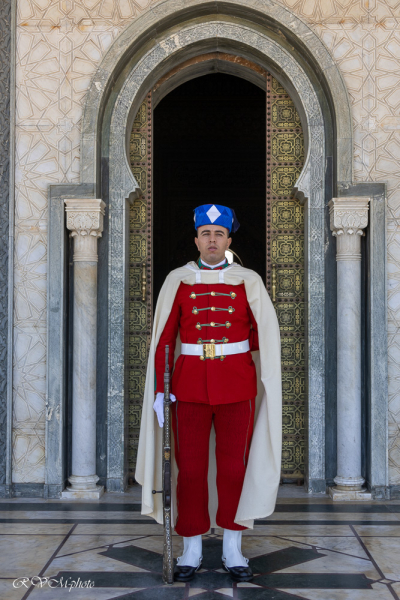 Garde du Mausolée Mohammed V, Rabat, Maroc
