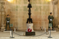 Garde du monument aux morts, Bathala