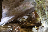 Grotte de Hang Sung Sot, baie d'Halong, Vietnam 2020