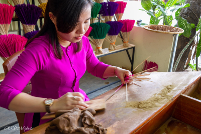 Fabrication de baguettes d'encens, Vietnam