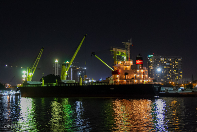 Saïgon vue du port la nuit, Vietnam
