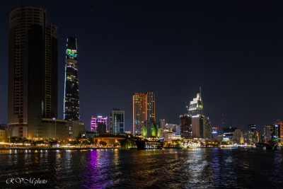 Saïgon vue du port la nuit, Vietnam